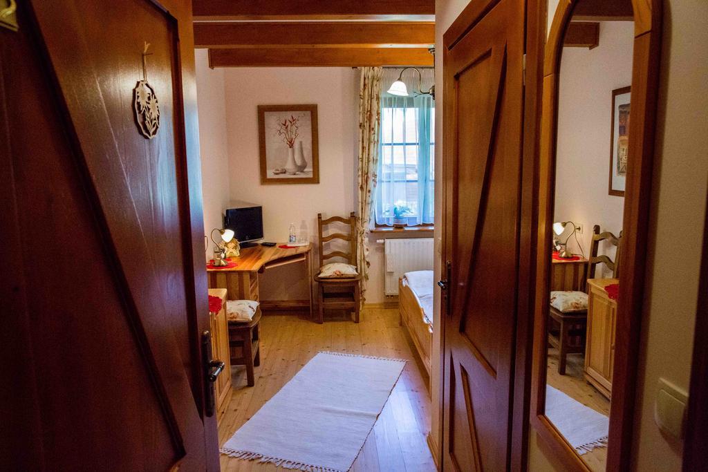 Willa nad Popradem Bed and Breakfast Piwniczna-Zdroj Exteriör bild