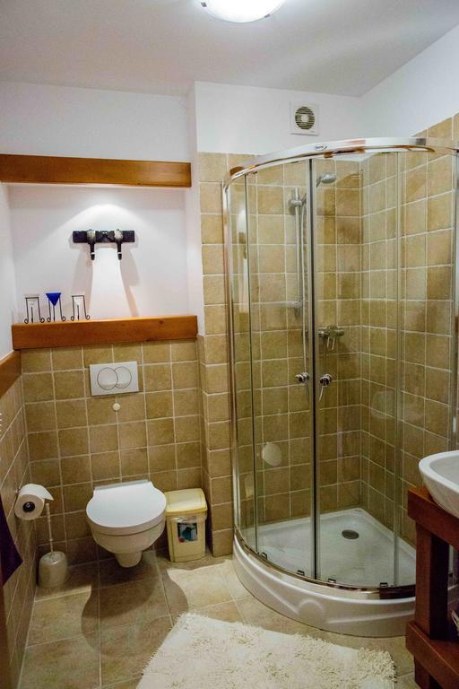 Willa nad Popradem Bed and Breakfast Piwniczna-Zdroj Exteriör bild