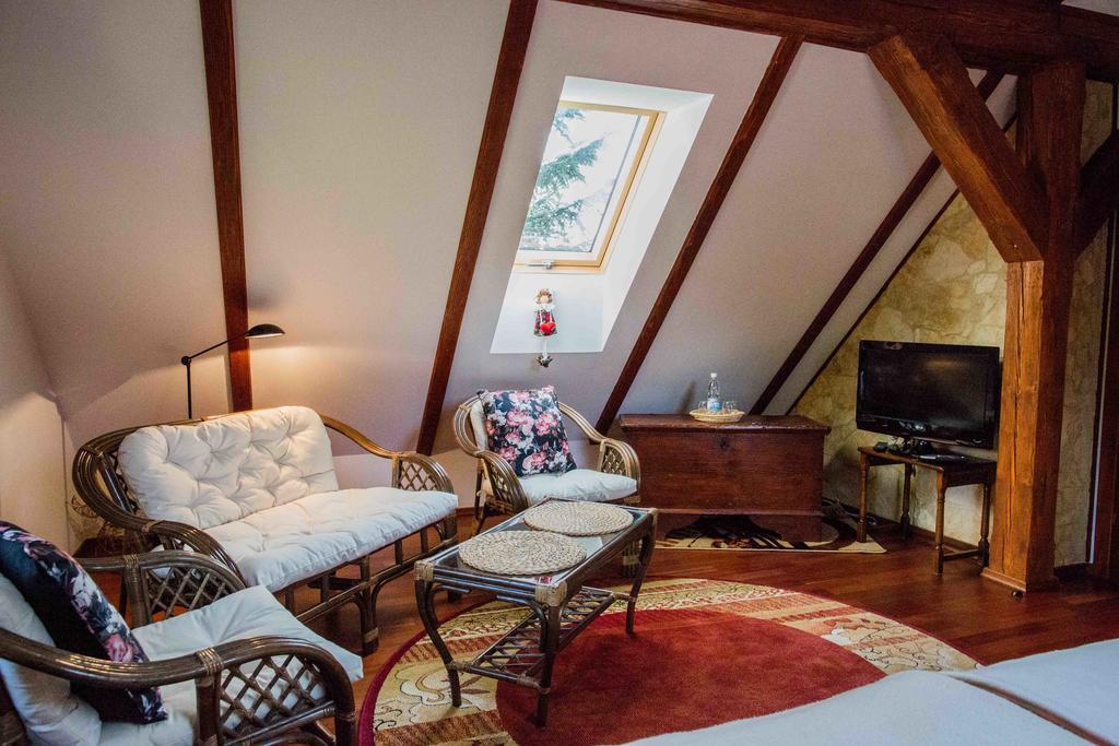 Willa nad Popradem Bed and Breakfast Piwniczna-Zdroj Exteriör bild